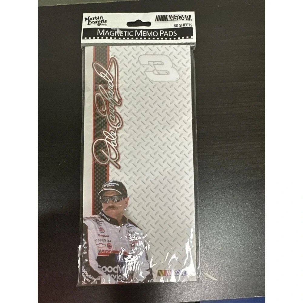 Dale Earnhardt Sr. NASCAR Magnetic Memo Pad Sealed 60 Sheets #3‎ Goodwrench 2002